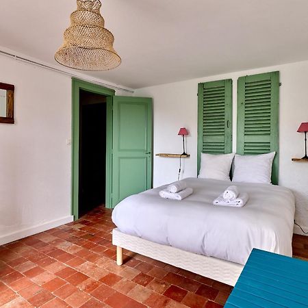 Le Nid Du Marinier Apartment Cuffy Bagian luar foto