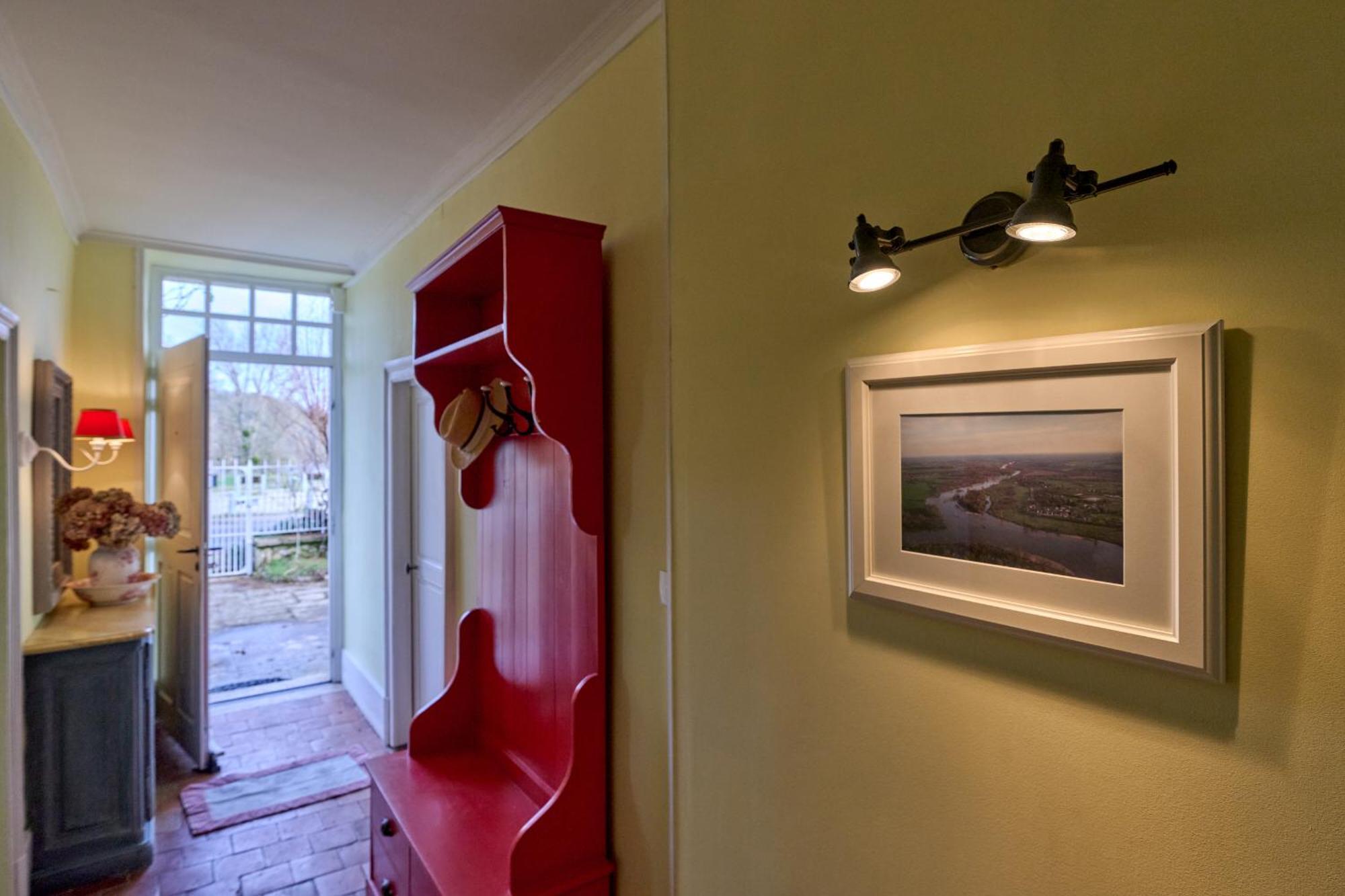 Le Nid Du Marinier Apartment Cuffy Bagian luar foto