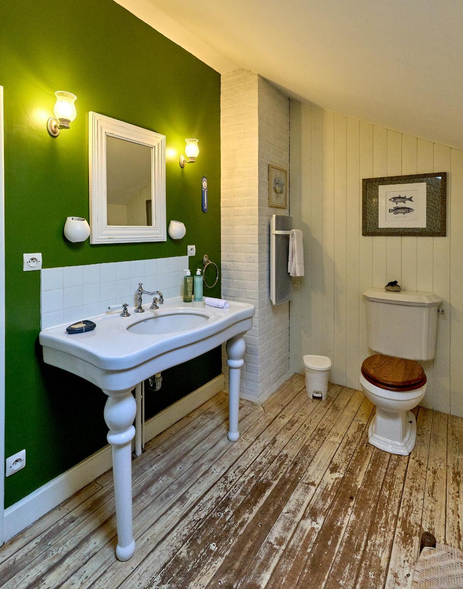 Le Nid Du Marinier Apartment Cuffy Bagian luar foto